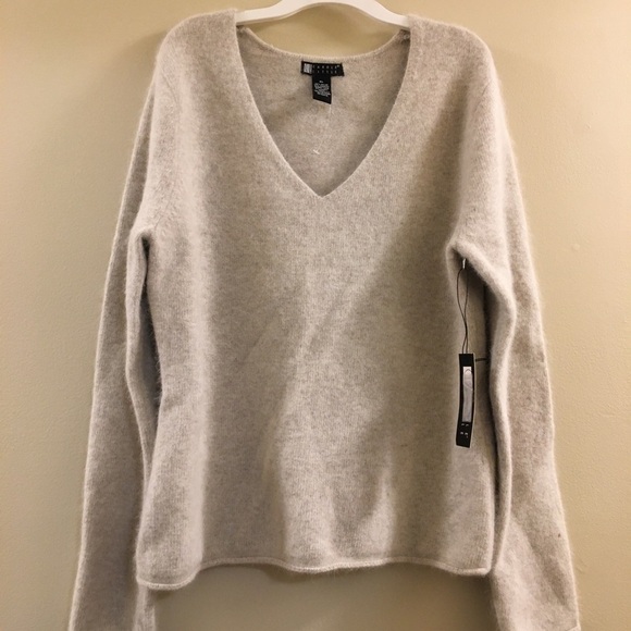 NWT Carole Little Angora Wool V-neck Beige Sweater - Picture 6 of 6